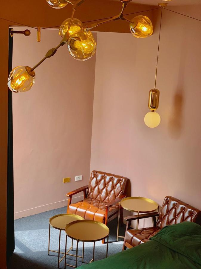 Loft Wo Design Inn Tainan Bagian luar foto