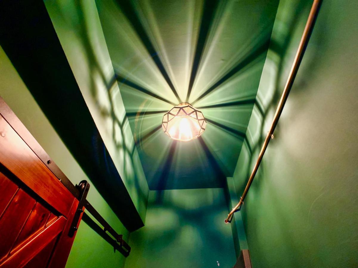Loft Wo Design Inn Tainan Bagian luar foto