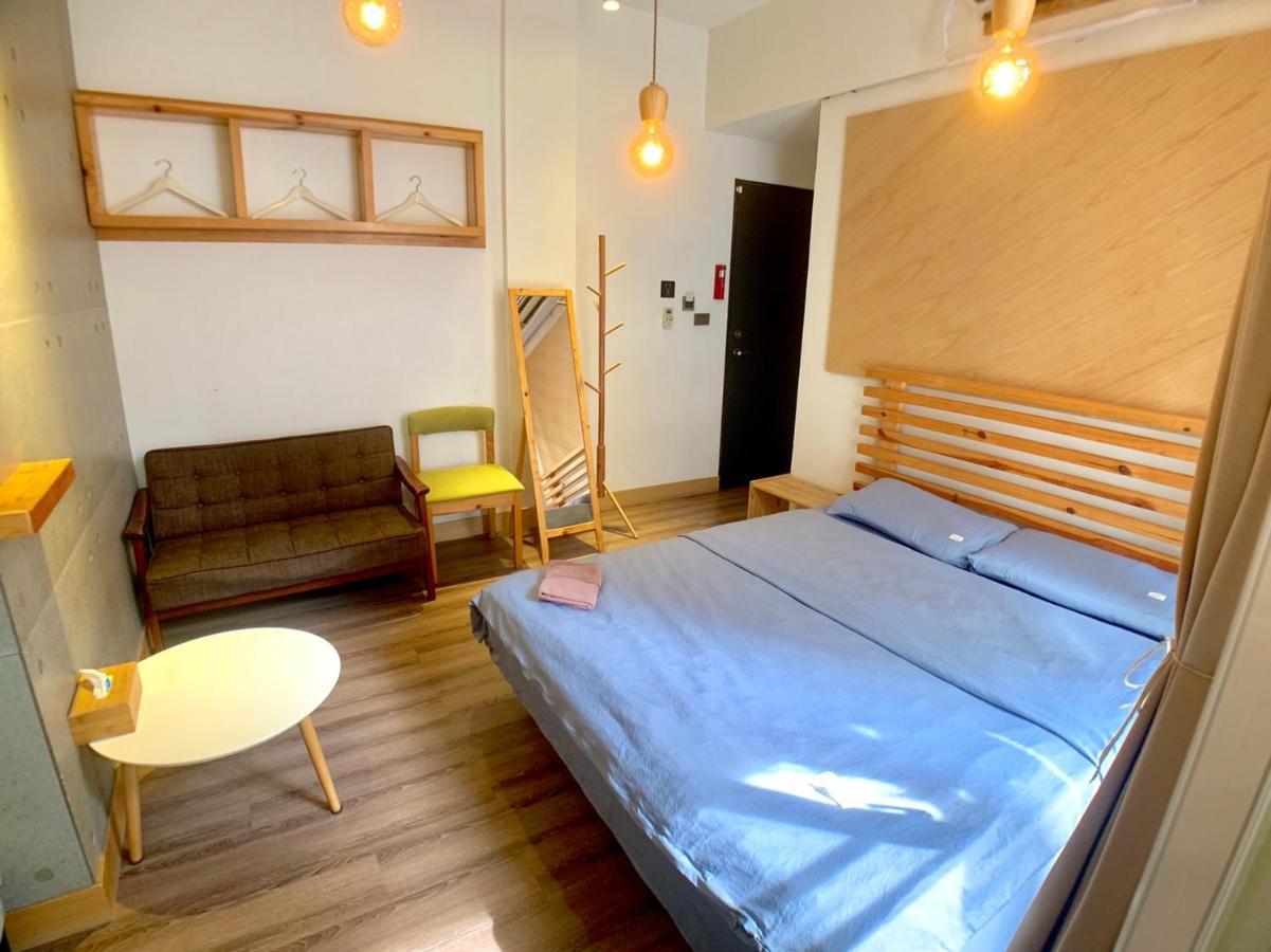 Loft Wo Design Inn Tainan Bagian luar foto