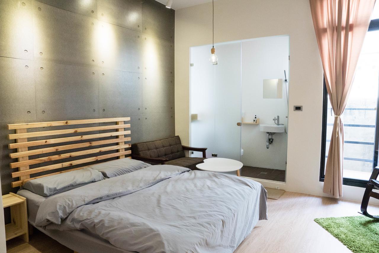 Loft Wo Design Inn Tainan Bagian luar foto