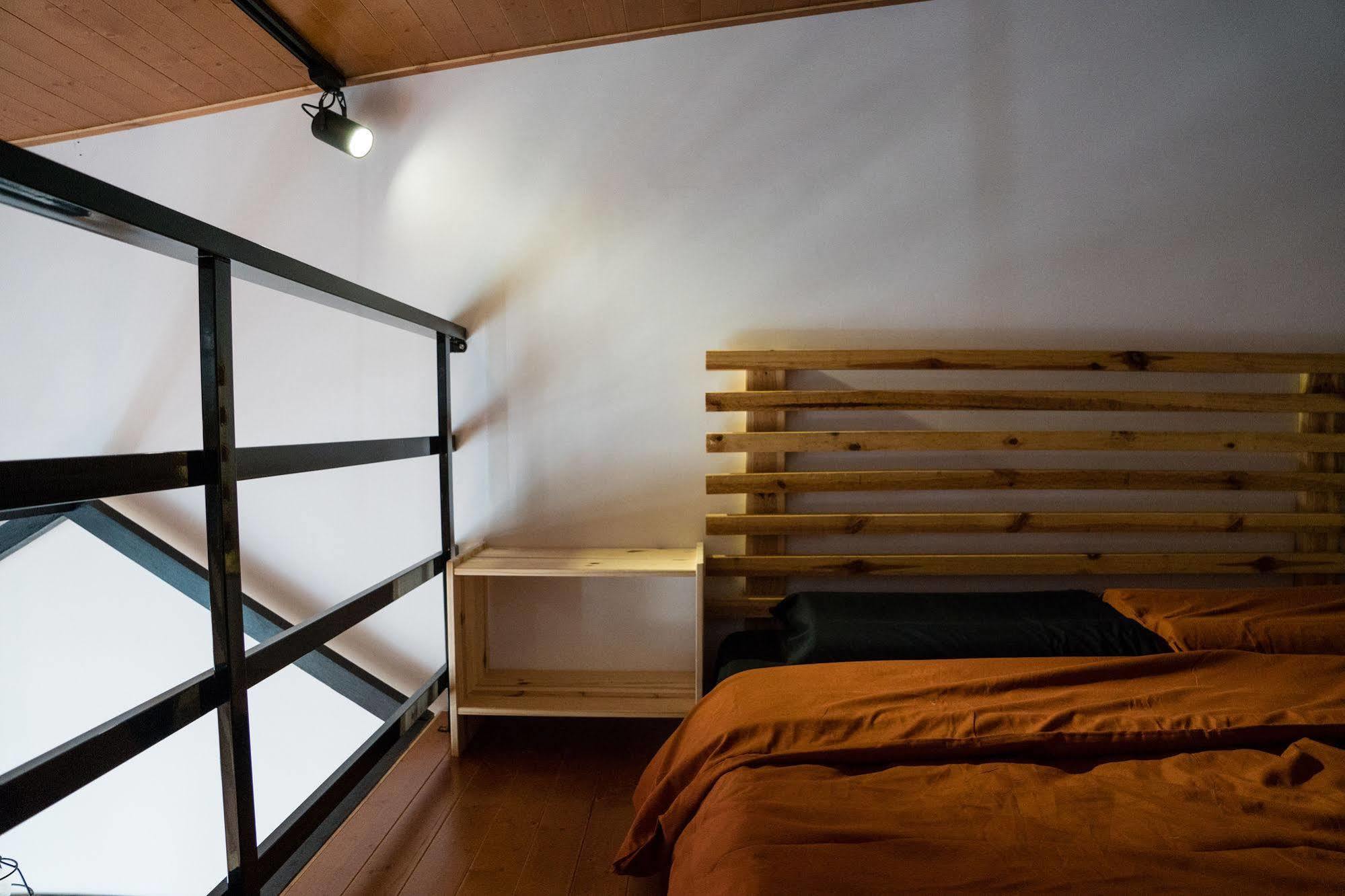 Loft Wo Design Inn Tainan Bagian luar foto