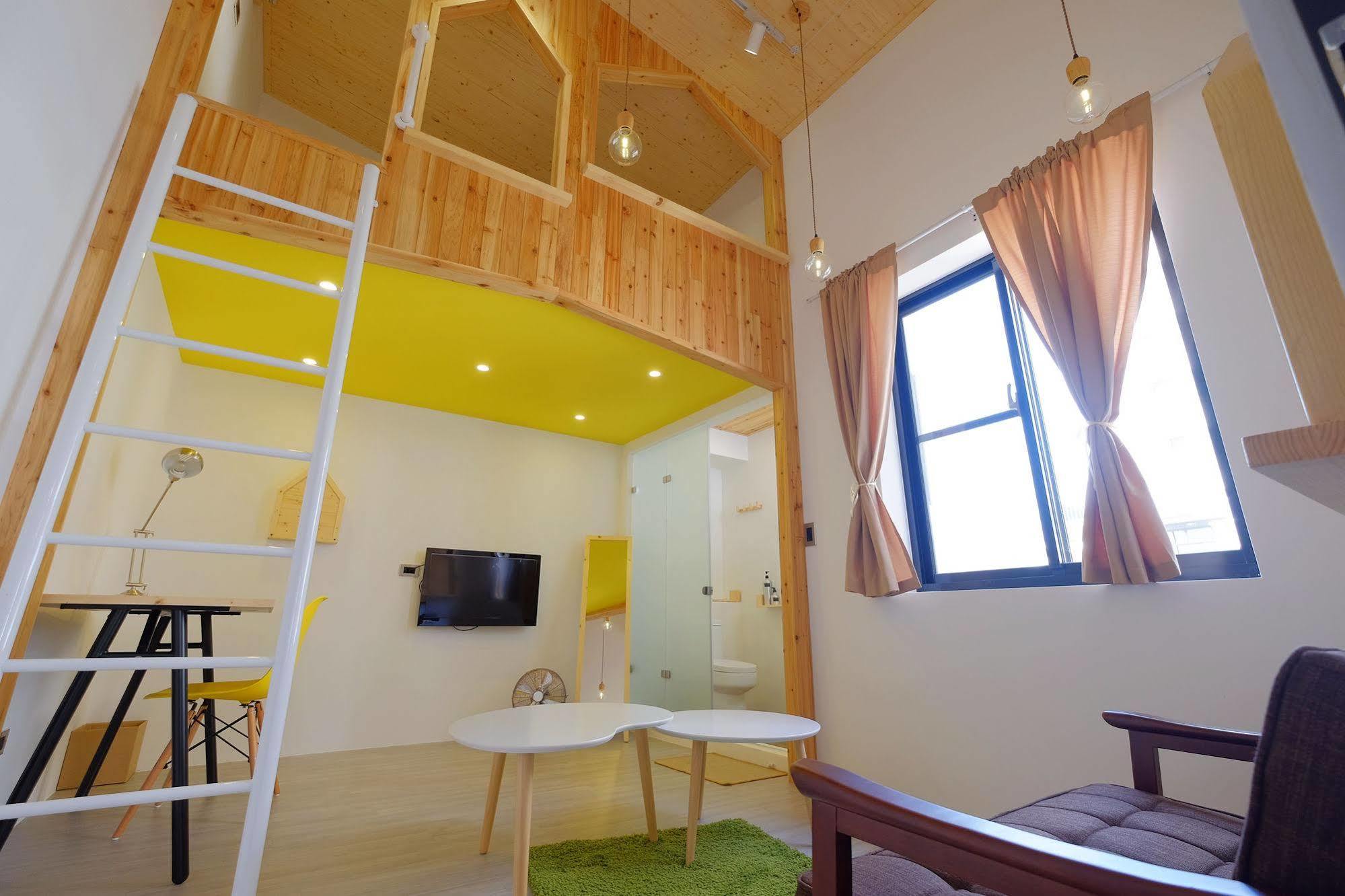 Loft Wo Design Inn Tainan Bagian luar foto