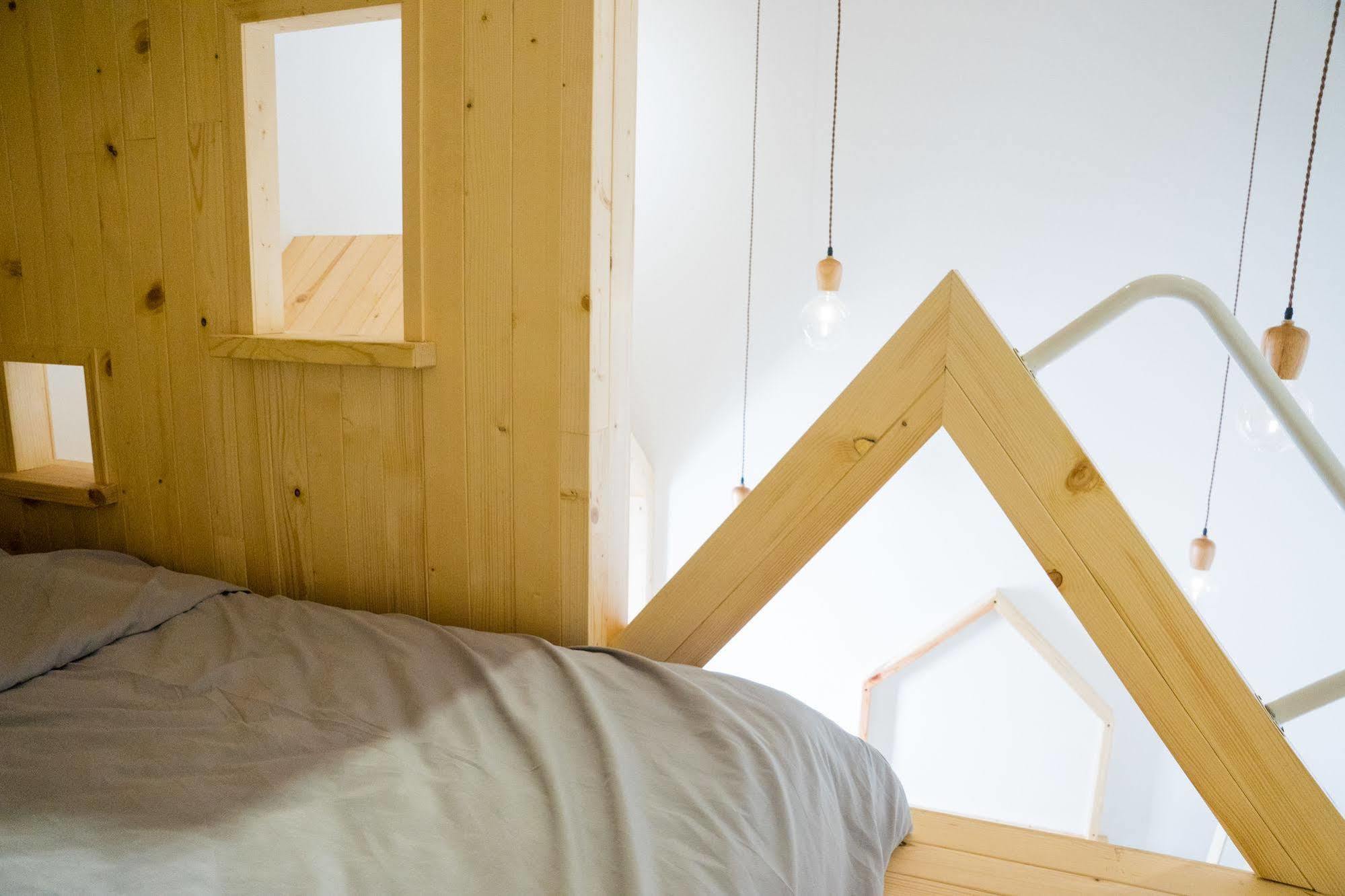 Loft Wo Design Inn Tainan Bagian luar foto